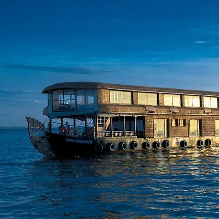 Harmony Houseboats Hotel Alappuzha Exterior foto