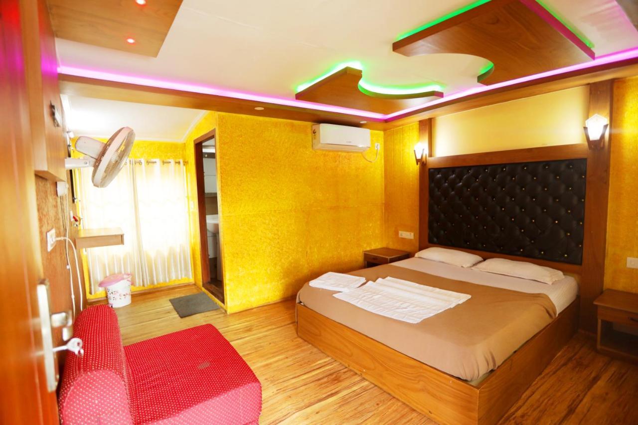 Harmony Houseboats Hotel Alappuzha Exterior foto