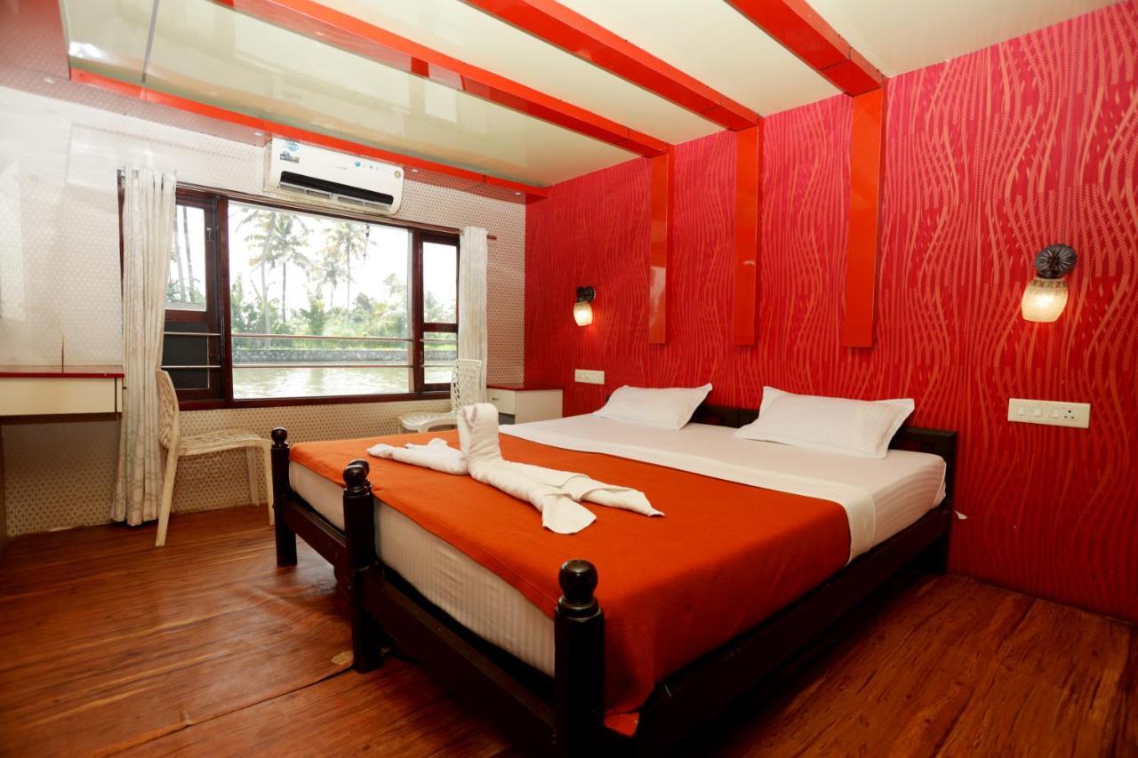 Harmony Houseboats Hotel Alappuzha Exterior foto