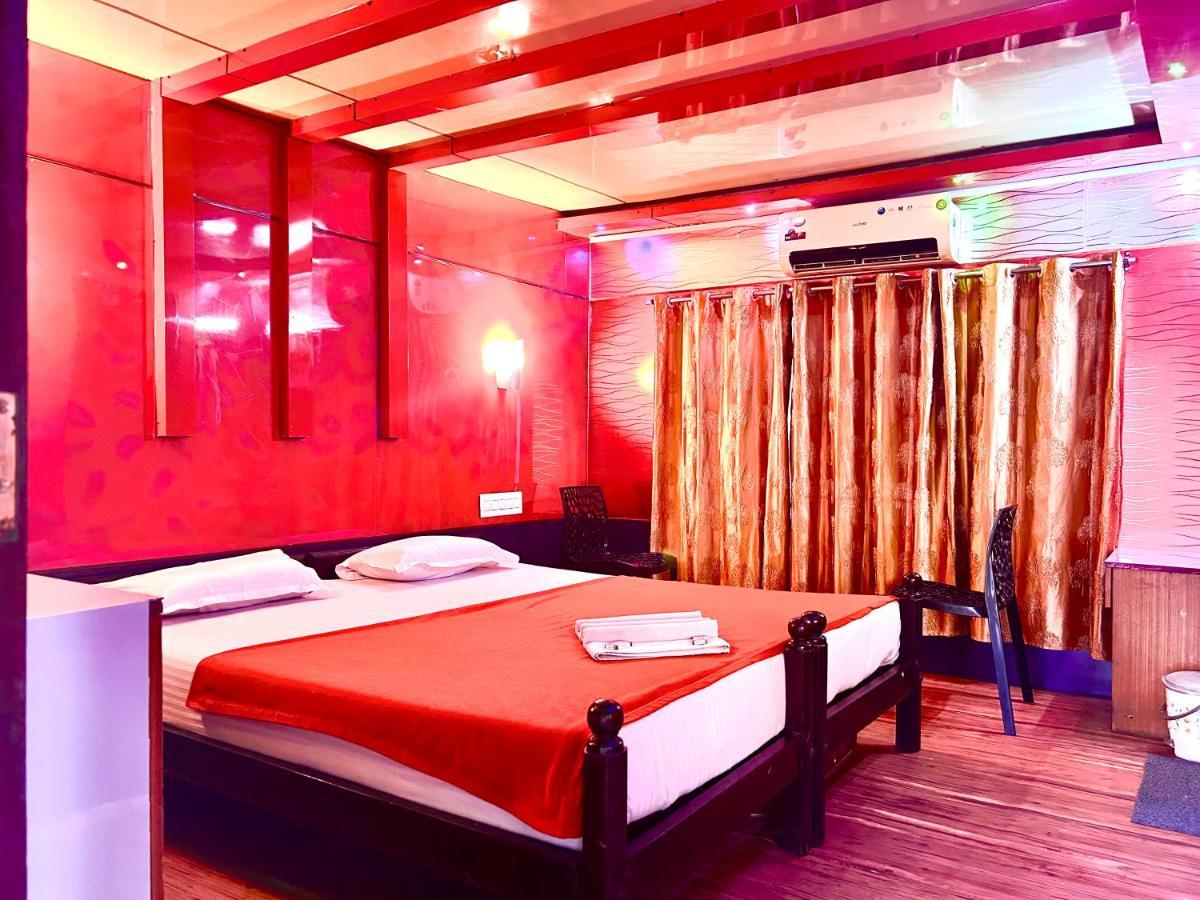 Harmony Houseboats Hotel Alappuzha Exterior foto